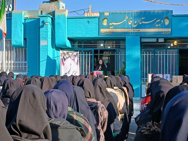 افتتاحیه طرح همیاران معلم در دبیرستان دخترانه فاطمیه
