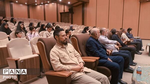 تقدیر از خبرنگاران نوجوان فعال حوزه ایثار و شهادت در قم