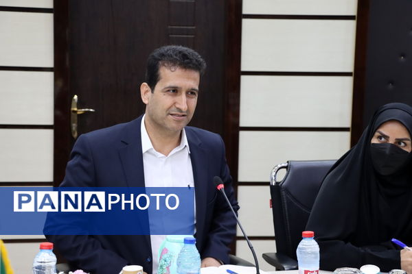 تجلیل از بانوان شاغل اداره‌کل آموزش و پرورش استان بوشهر