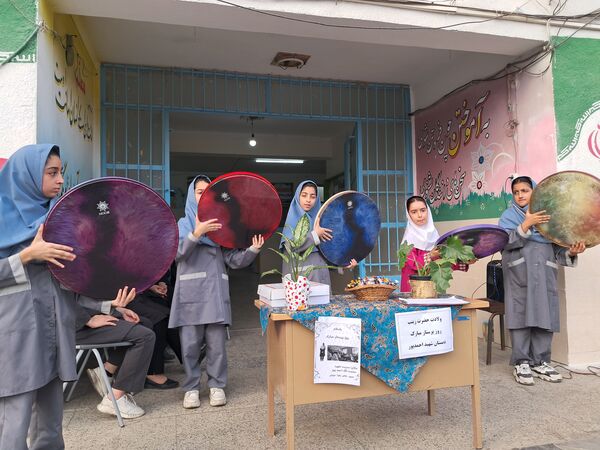 جشن میلاد حضرت زینب(س) در دبستان شهید احمدپور قائمشهر