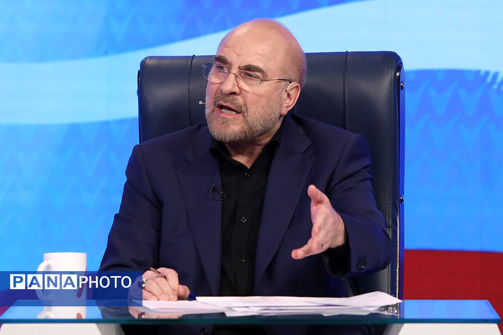 قالیباف: باید مشکلات شهر تهران را با رویکرد مردمی‌سازی رفع کرد