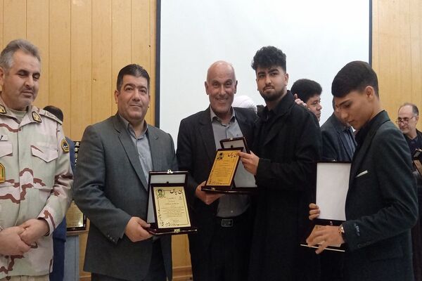 همایش تجلیل از رتبه‌های برتر کنکور در شهرستان مرزی پارس آباد مغان