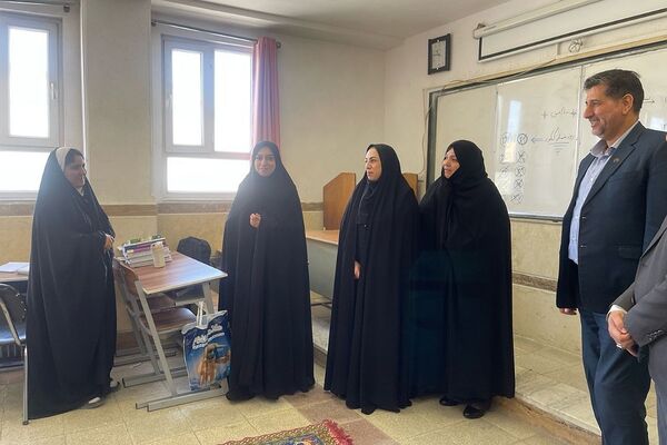 حضور و بازدید مسئولان آموزش‌وپرورش از اردوی مطالعاتی نوروزی دبیرستان نمونه سمیه شهرستان پیشوا