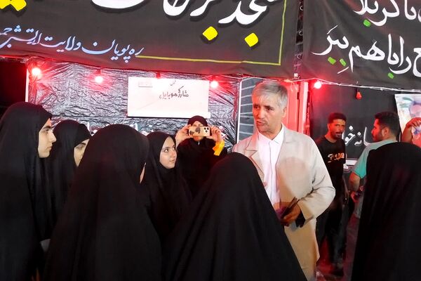 از نگاه معصوم کودک تا اشک پیرمرد؛ روایت عاشقی در موکب «عشاق‌الحسین»