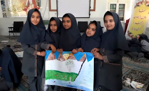 جشن روز کودک در دبستان علمدار تفت