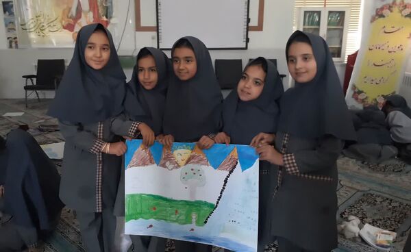 جشن روز کودک در دبستان علمدار تفت