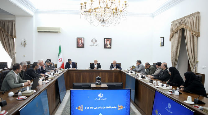 اولویت اول دولت توجه به اقشار آسیب‌پذیر است