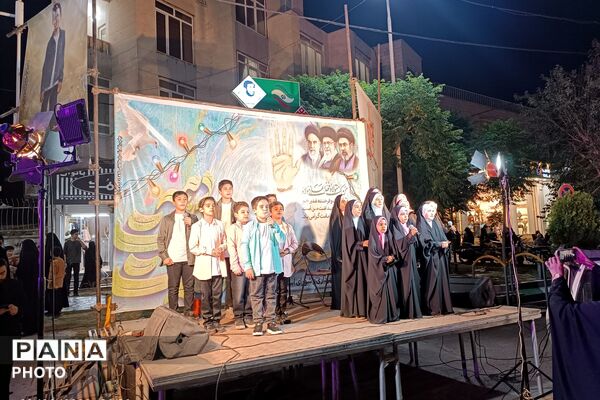  برنامه فرهنگی-آموزشی دانش‌آموزان در غرفه آموزش و پرورش ورامین 