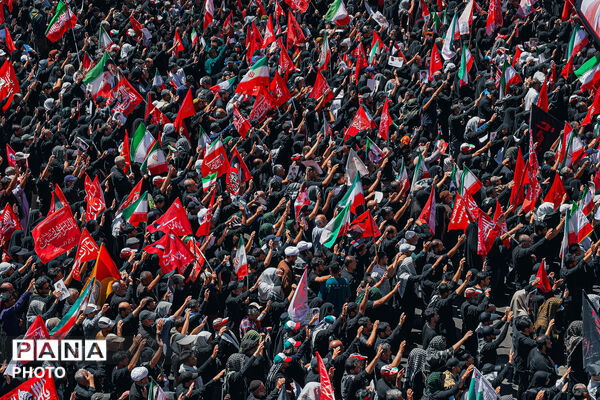 تشییع پیکر رهبر شهید انقلاب در مشهد مقدس-۴
