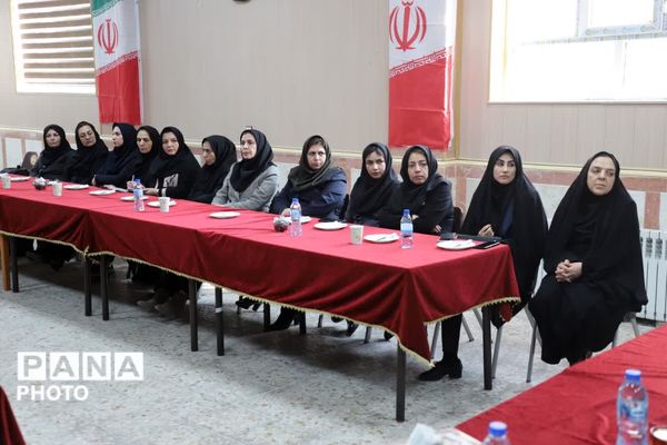 مطالبات بی‌واسطه شورای دانش‌آموزی مدرسه شهید مسافری تبریز با مسوولان وزارت آموزش و پرورش 