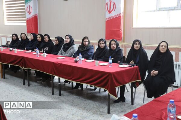 مطالبات بی‌واسطه شورای دانش‌آموزی مدرسه شهید مسافری تبریز با مسوولان وزارت آموزش و پرورش 