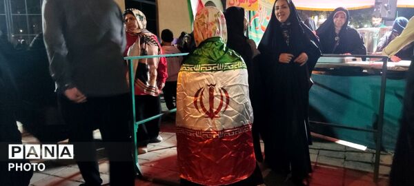  شبی آکنده از عطر رضوی در حسینیه فضل نیشابور