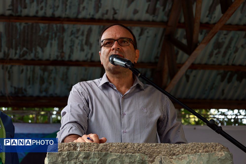 اردوهای تشکیلات پیشتازان سازمان دانش‌آموزی، نقش بسزایی در شکل‌گیری هویت اجتماعی دانش‌آموزان و مربیان ایفا می‌کنند