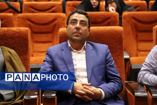 آیین نکوداشت منتخبین مرحله استانی چهل و سومین دوره مسابقات فرهنگی و هنری فردا