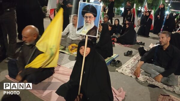 نیشابور در سوگ؛ حضور پرشور مردم در مسجد جامع برای شب چهارم محرم