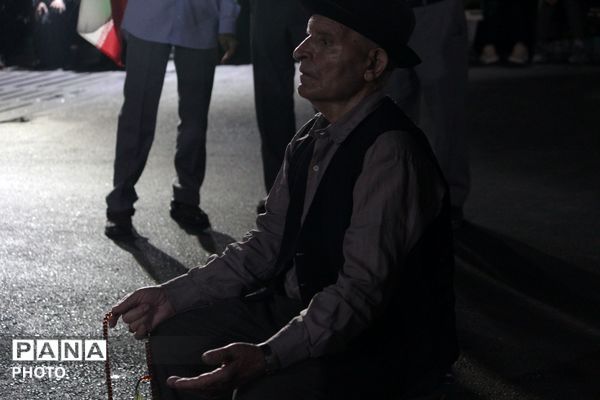 عبور از صدمین شب حضور