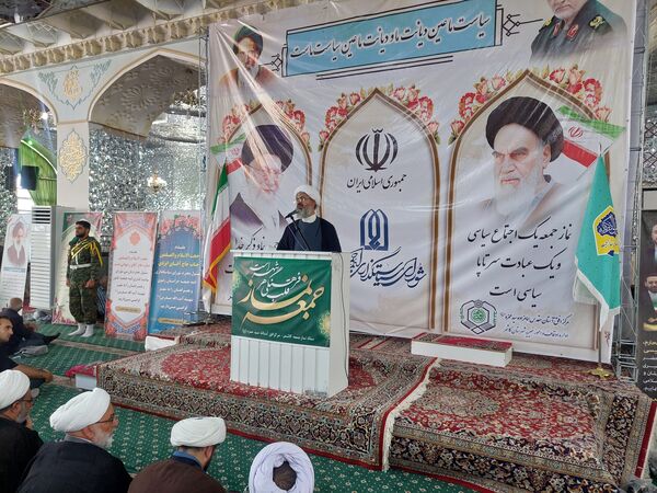 برگزاری نماز جمعه در کاشمر 