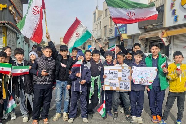 ۲۲ بهمن در فشافویه؛ تجلی شور انقلابی در میان نسل آینده‌ساز