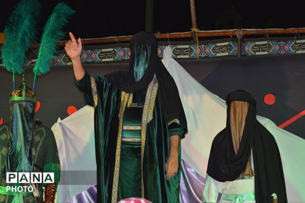 شهرک امیریه؛ صحنه همدلی و روایت مقاومت با برگزاری تجمع میدانی و تئاتر «پناه»
