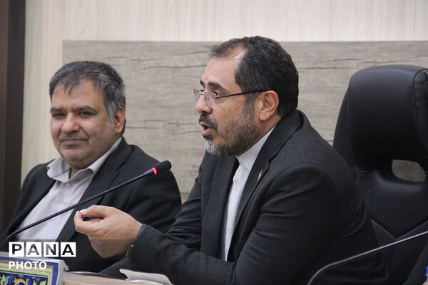 نشست صمیمی مدیرکل آموزش و پرورش استان همدان با خبرنگاران پانا