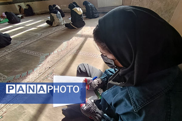 محفل انس با قرآن و مسابقات قرآن و عترت در دبیرستان الزهرا(س) دیشموک