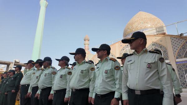 عطر افشانی گلزار شهدا؛ تجدید پیمان با آسمان در یزد