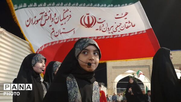 حضور حماسی مدارس قم در تجمعات شبانه آستان مقدس امامزاده موسی مبرقع(ع)