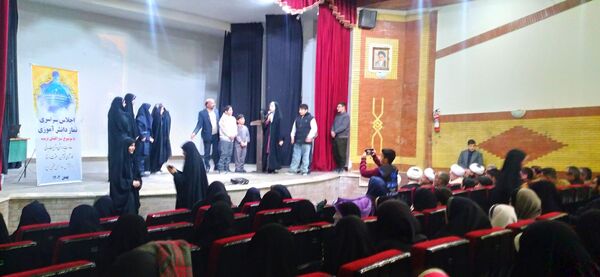 اجلاسیه سراسری نماز دانش‌آموزی شهرستان ملایر