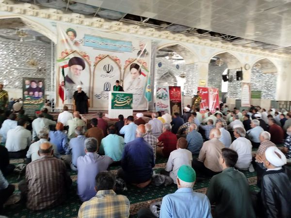نماز جمعه در کاشمر 