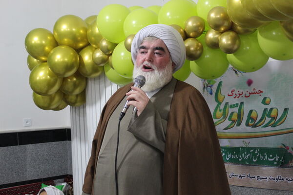 جشن روزه اولی‌ها در دبستان شهید فخرانی شهر درق