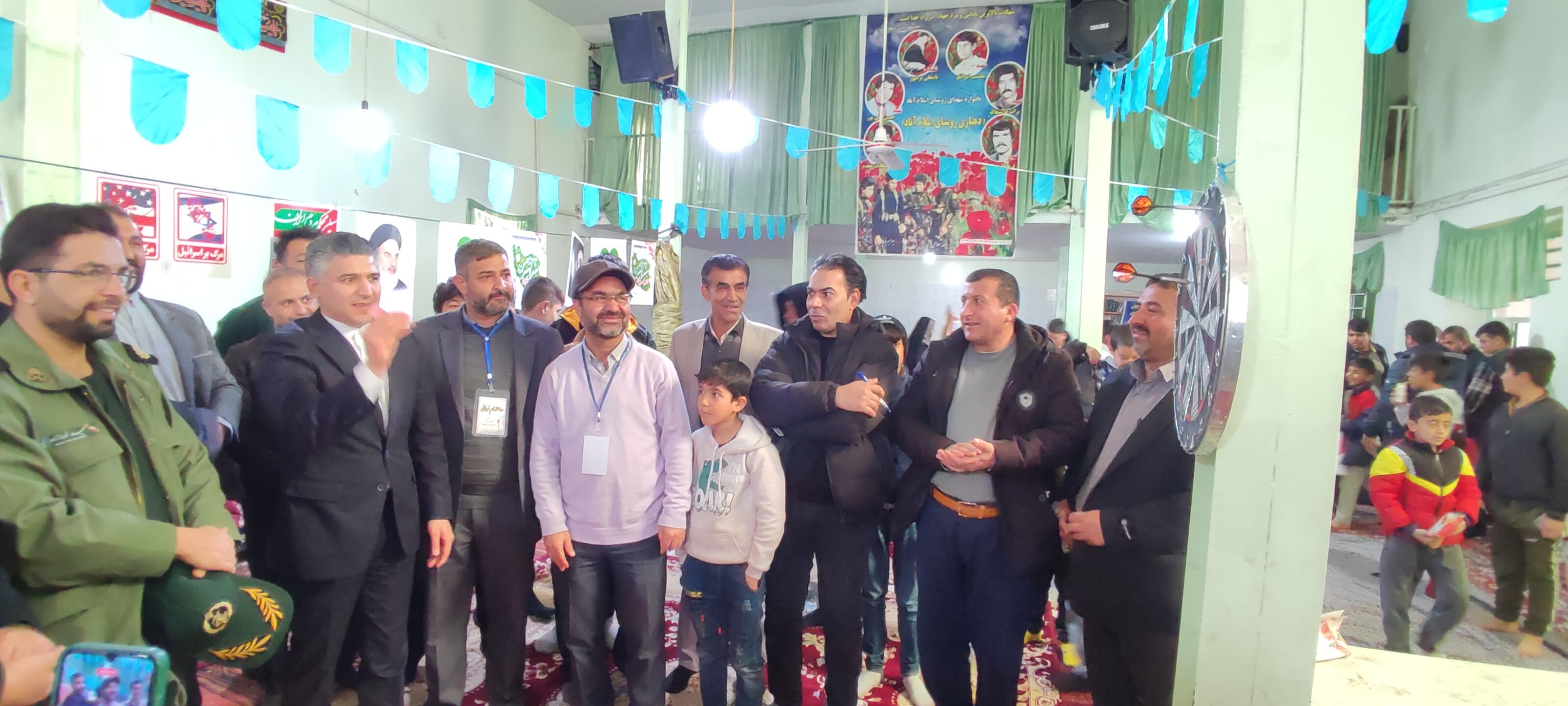 برگزاری مسابقات دارت در جشن بزرگ ۲۲بهمن در روستای اسلام آباد شیروان 