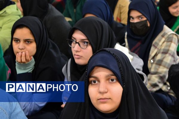 همایش دانش‌آموزی دختران حاج‌قاسم در بهارستان‌2