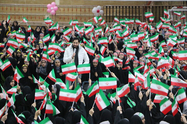 همایش دختران حاج قاسم 