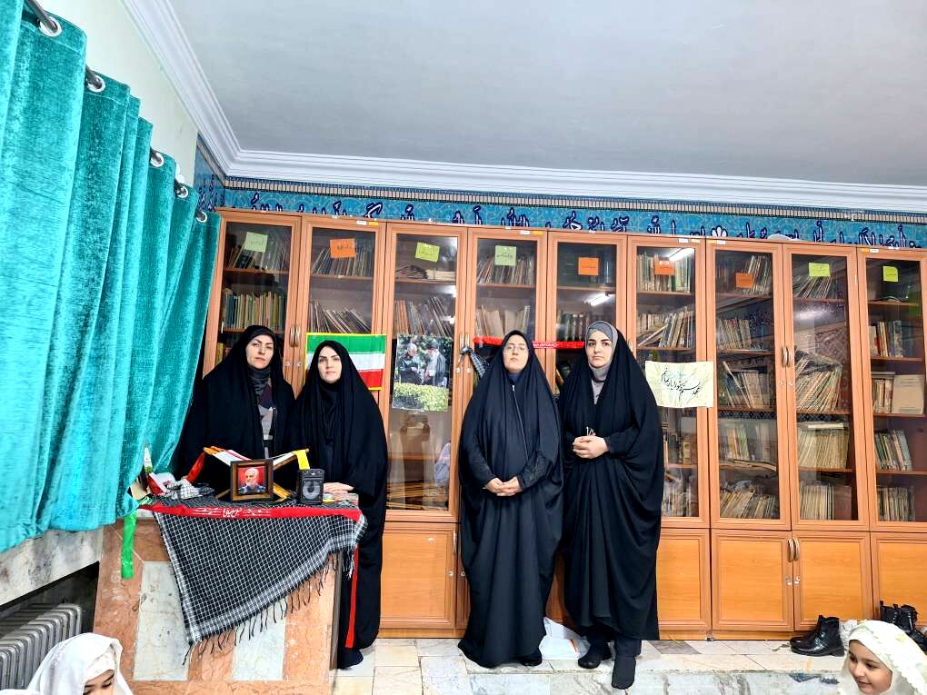 گرامیداشت سالگردشهیدحاج قاسم سلیمانی در نمازخانه مدرسه هدی و  دبستان هیات امنایی فرهنگ