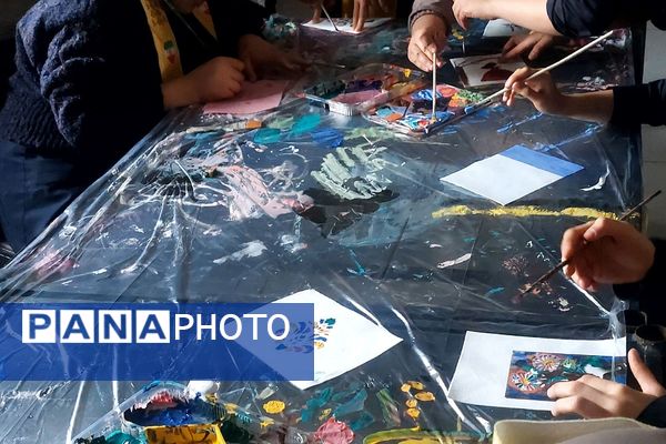 برگزاری اردوی تمشک با حضور دانش‌آموزان ناحیه یک شهرری در کانون امام خمینی(ره)