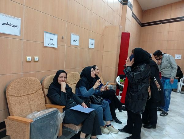 اولین جلسه بیلان هشدار  دبیرستان وکیلی ۹ در نیشابور
