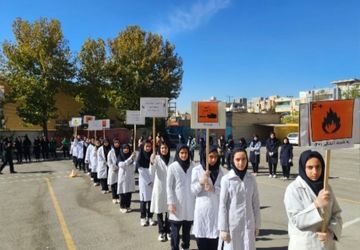 گرامیداشت هفته آزمایشگاه در مدارس شهرکرد