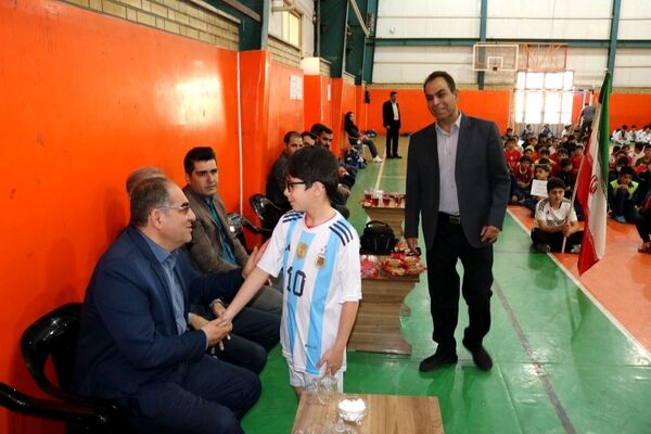ویژه‌ برنامه گرامیداشت هفته تربیت‌بدنی در دبستان شاهد فرخی مرند