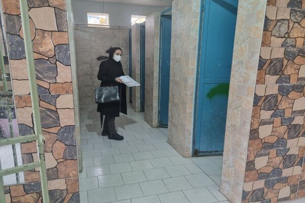 بازدید از وضعیت بهداشت و پایگاه‌های تغذیه سالم مدارس پاکدشت 
