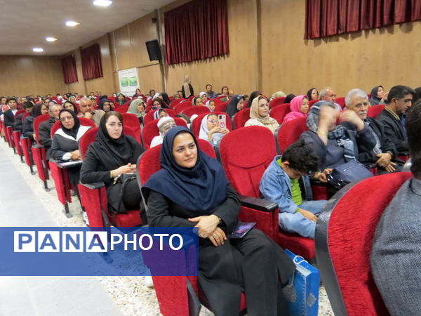 اختتامیه جشنواره شعرخوانی و شعر سرایی بومی‌ محلی 