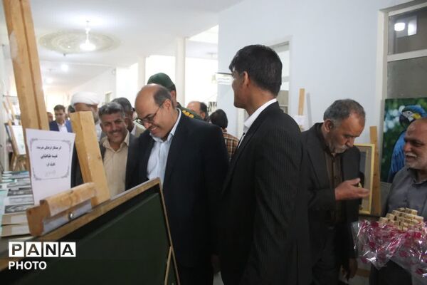 افتتاح نمایشگاه دستاوردهای فرهنگی، هنری و ورزشی فرهنگیان در مهریز 