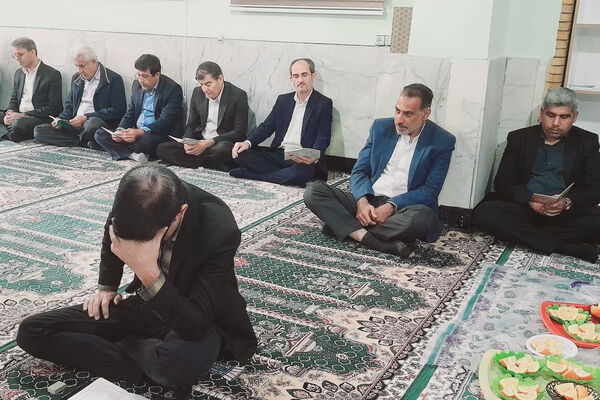 زیارت عاشورا در اداره‌کل آموزش و پرورش استان بوشهر