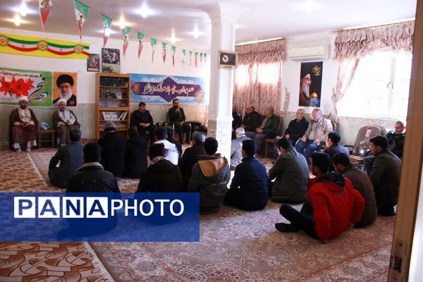 دیدار اقشار مختلف مردم با امام جمعه قاضی به مناسبت ۱۲ بهمن