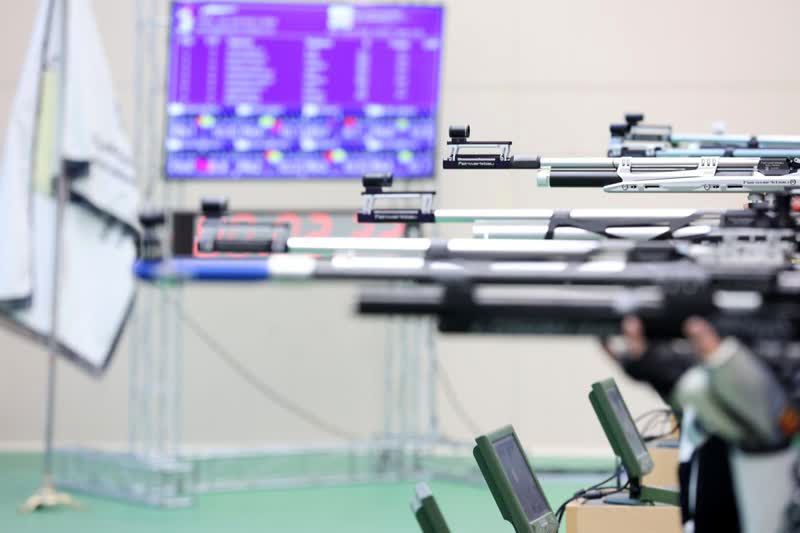  ۱۵ تیرانداز پشت خط شلیک اردوی تیم ملی تفنگ 