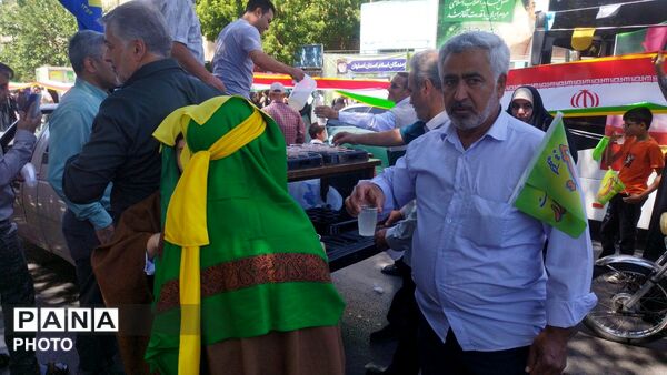 برگزاری مهمونی کیلومتری غدیر در اصفهان