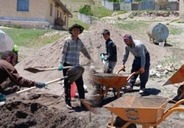 دستان کوچک و دل‌های بزرگ؛ دانش‌آموزان در خط مقدم مدرسه‌سازی