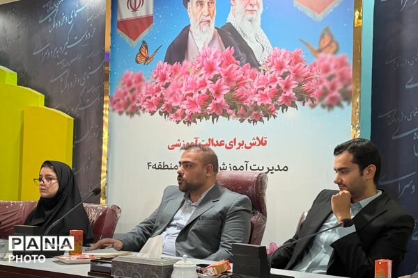 باید برخاست؛ هماهنگی دانش‌آموز خبرنگاران پانای منطقه ۴ برای پوشش رویداد آخرین وداع
