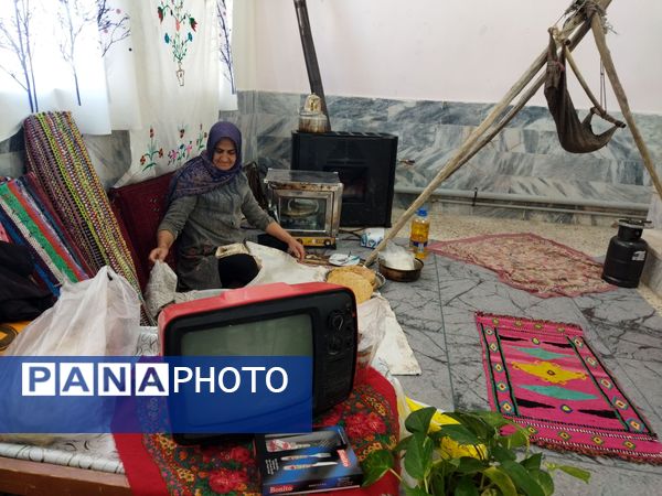 بازارچه دست‌سازه‌های دانش‌آموزان شهر راز