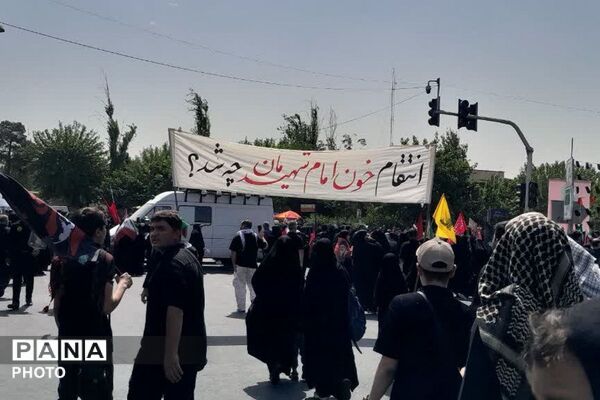 وداع با آقای شهید ایران 