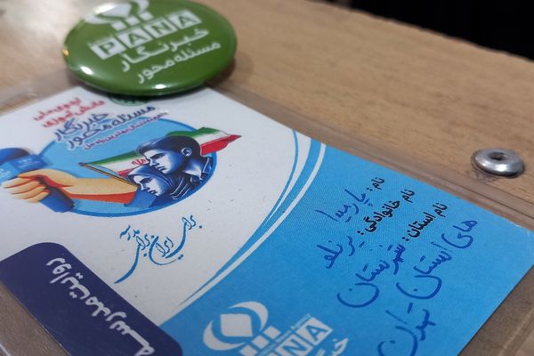 حضور مشاور وزیر امور تشکل‌ها در جمع خبرنگاران روایت مدرسه